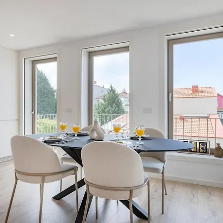 The Prime Loft @ Boavista Flats